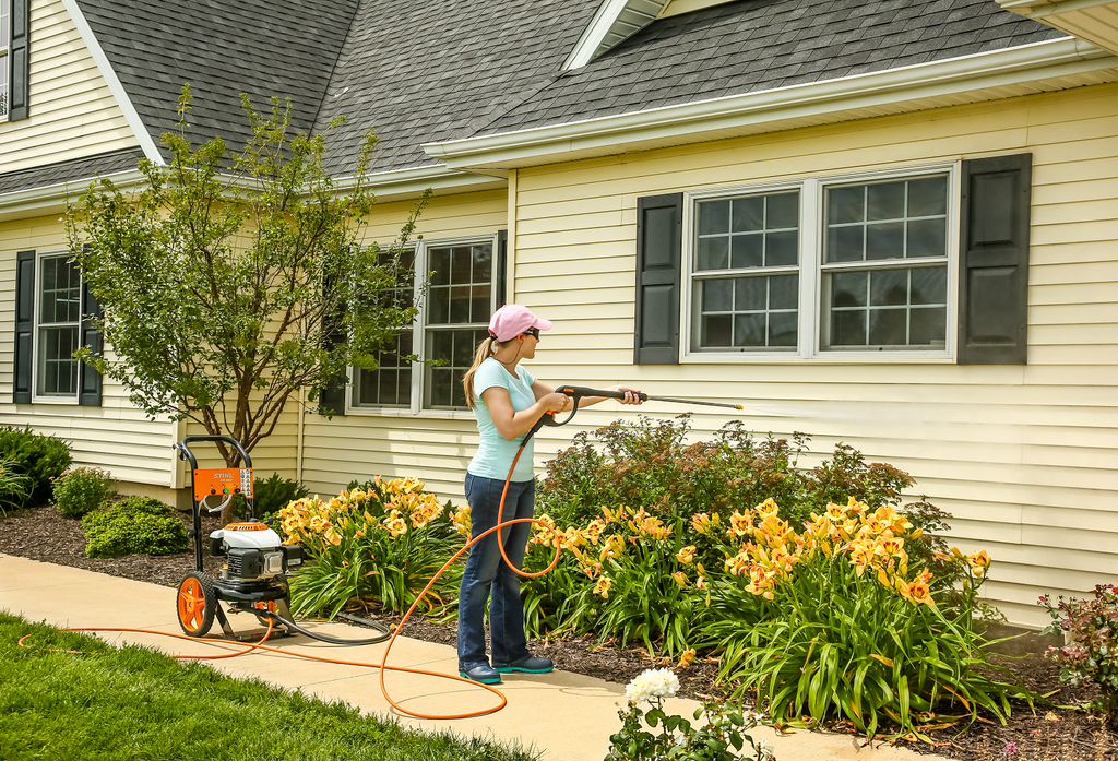 6 Tips for Pressure Washing your House