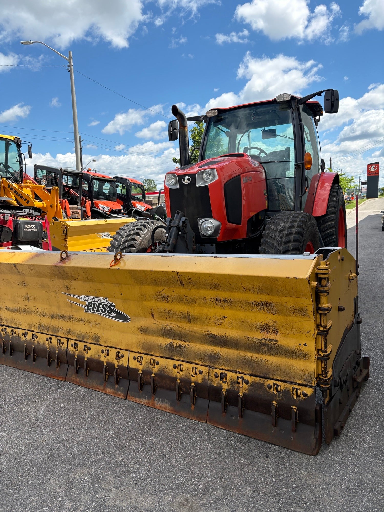 Used Wheel Loaders in the GTA – Kooy Brothers Lawn Equipment