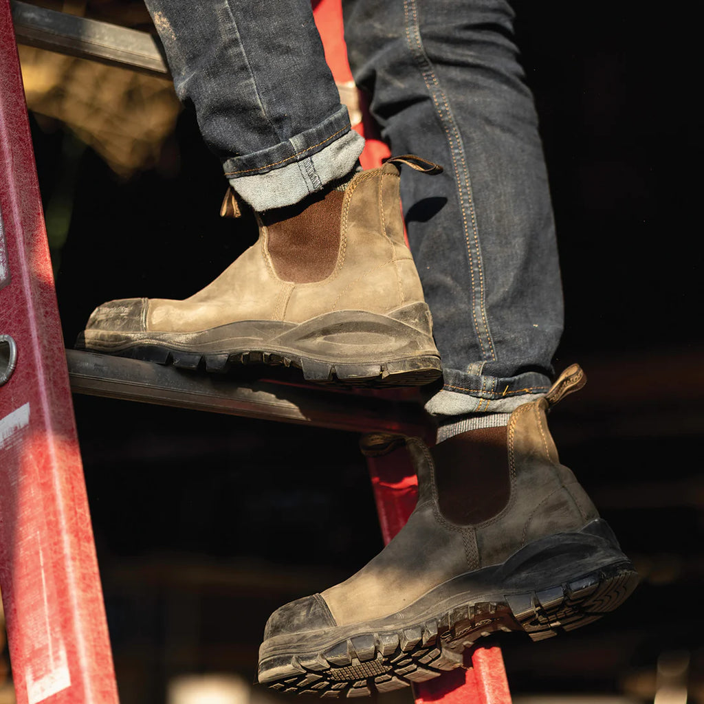 Blundstone Work &amp; Safety XFR #962 in Waxy Rustic Brown delivers premium protection with legendary comfort