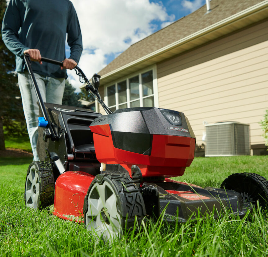 Part of the 60V Flex-Force Power System®, with an interchangeable battery that works with a full line of unbeatable battery-powered yard tools.