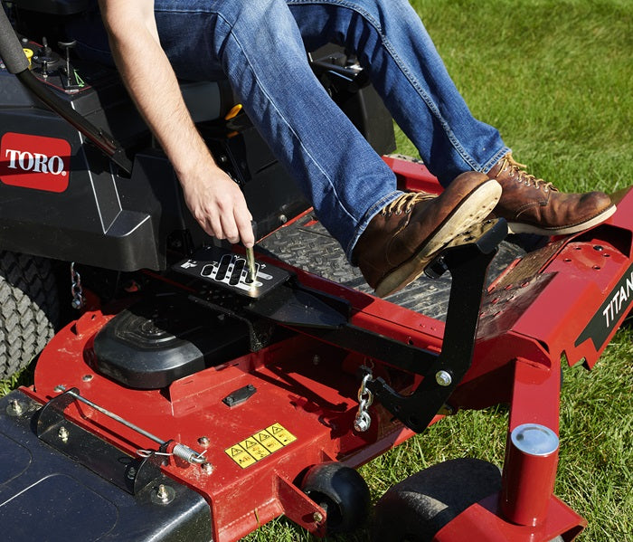 Toro 75305 Zero Turn Mower 54" TITAN®