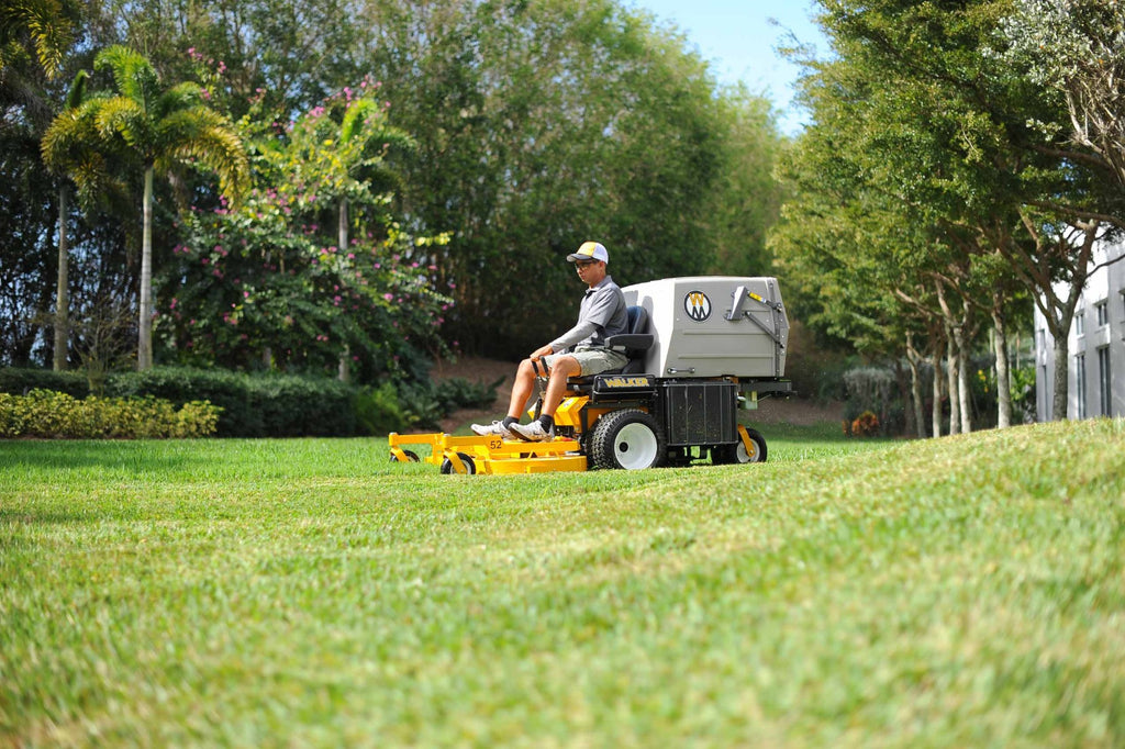 Walker Mowers MD21DGHSH In Action