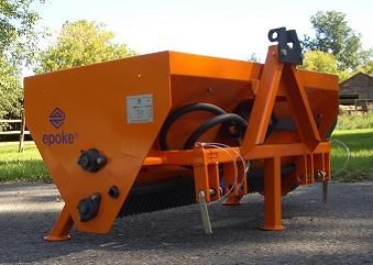 Epoke PMH 1.4 Three-Point Hitch Mounted, Hydraulically Driven Spreader