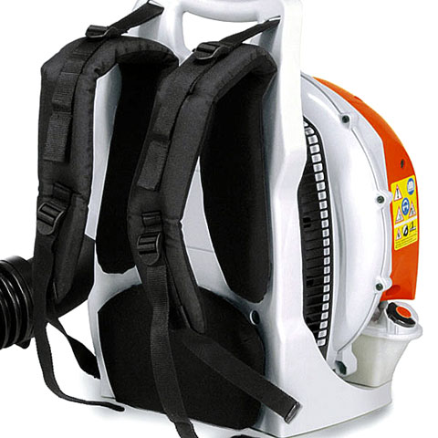 Ergonomic harness evenly distributes the weight between the user's shoulders, back, hips and upper thighs