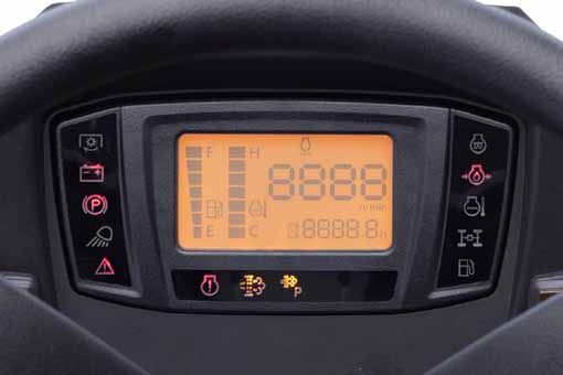 Digital LCD Panel - provides vital information about the F-Series mower at a glance, including DPF-related information, engine speed, remaining fuel, water temperature and hour meter.