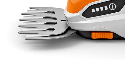 Tool-free blade replacement - The cutting tools can be replaced quickly and without tools.