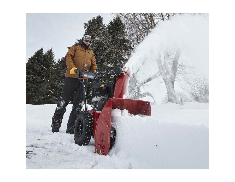 Don't Stop!
No need to replace shear pins in the cold with Toro's hardened gears and auger gearbox.