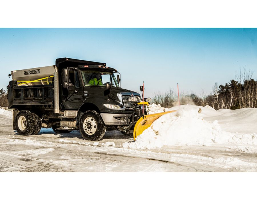 Minute Mount® 2 Snowplow Mounting System The reliable, mechanical attachment design of the Minute Mount® 2 snowplow mounting system allows for easy hook-up with no tools required and no electrical switches to fail and leave you struggling out in the cold.