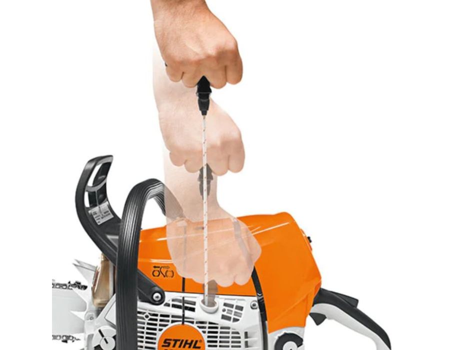 STIHL Elastostart - Noticeably reduces compression force felt during cranking. Easier starting means you can get to work almost immediately 