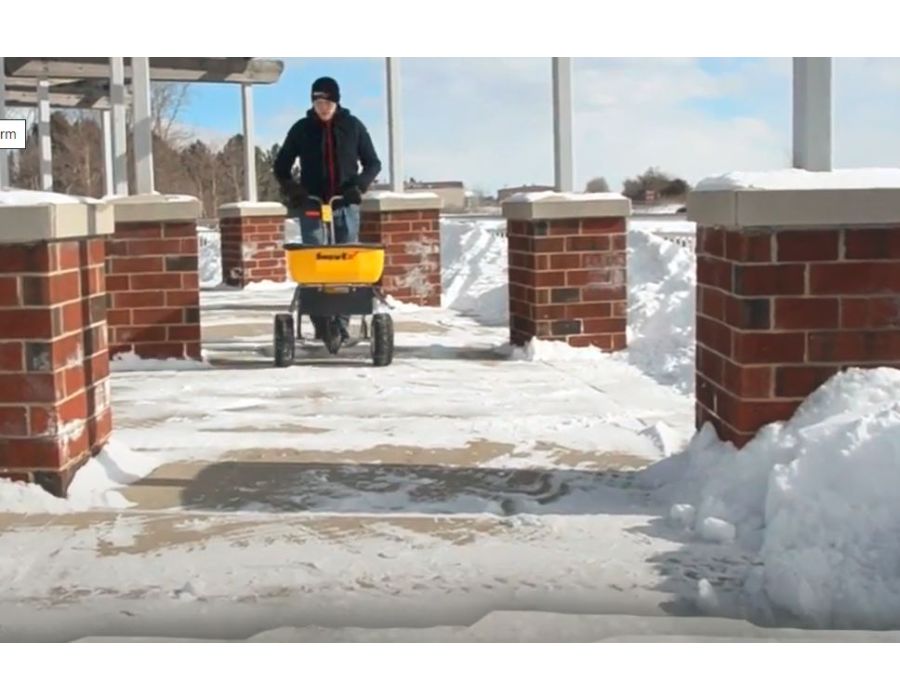 An available deflector skirt kit adjusts the spread width for sidewalk applications, narrowing the spreader’s focus to the target area only. Limiting the spread pattern keeps material from being wasted off the edges of a sidewalk or driving path.