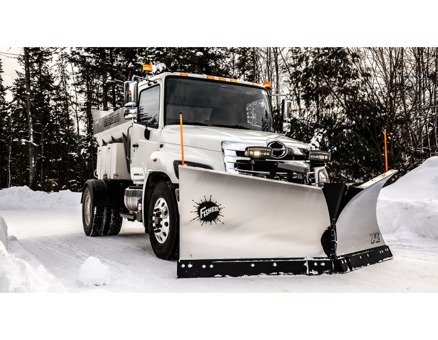 STORM GUARD™ Baked-On Powder Coat
The industry’s best protection against wear and rust, the STORM GUARD™ baked-on powder coat with epoxy primer is standard on all FISHER® snow plows.
